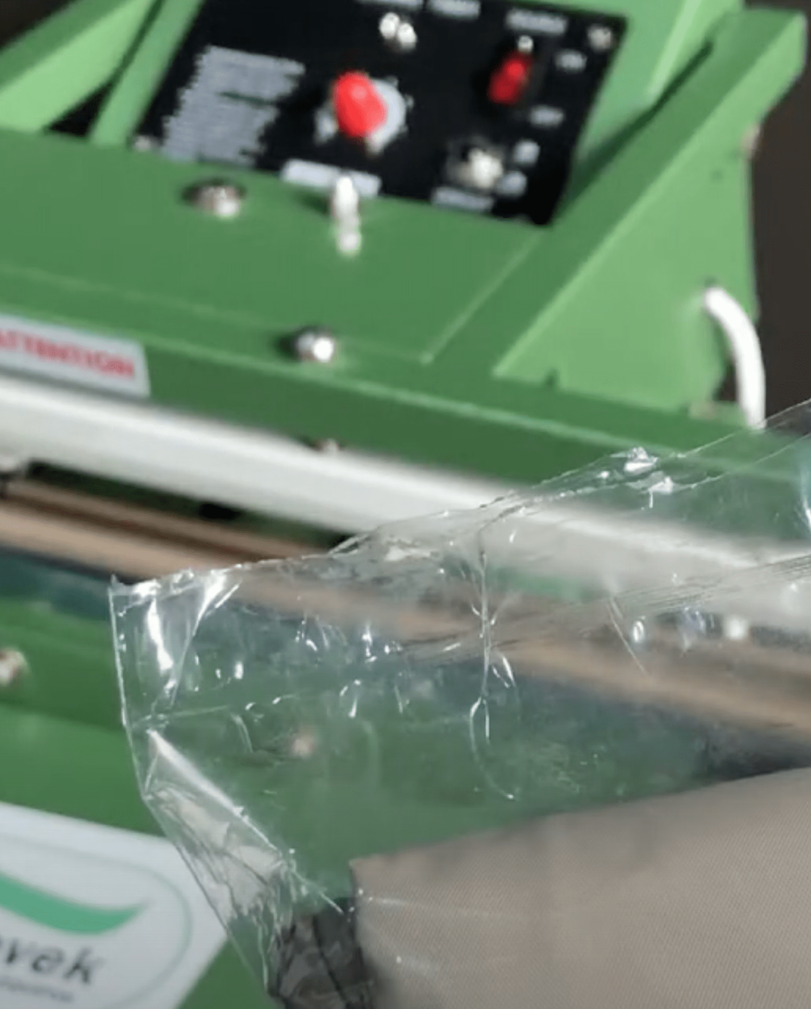 5. Selladora de Pedal SP24 - Sello.png